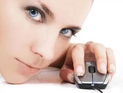 Trabajar en el ordenador con Lentillas: cuidados Trabajar en el ordenador con Lentillas: cuidados