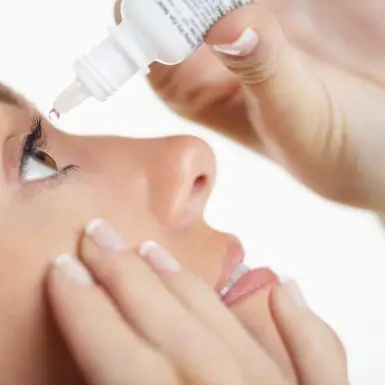 Gotas lubricantes o lágrimas artificiales para ojos secos