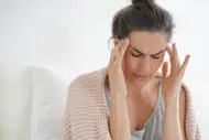 Relacion dolor de cabeza y ojos