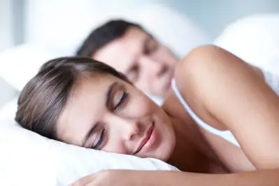 Dormir con los Ojos Cerrados Dormir con los Ojos Cerrados