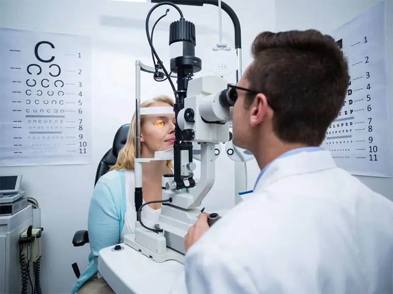 ¿Quién diagnostica el queratocono? El oftalmólogo ¿Quién diagnostica el queratocono? El oftalmólogo
