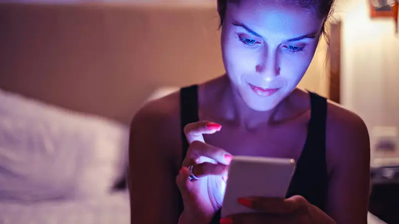 Los Efectos Nocivos de la Luz Azul