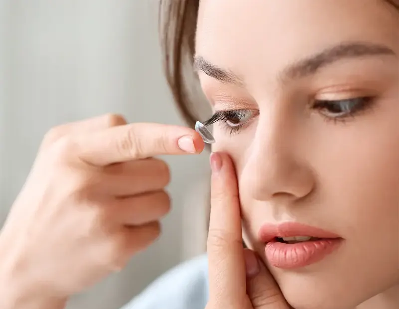 ¿Usar lentillas en la sauna es seguro? Precauciones y consejos esenciales
