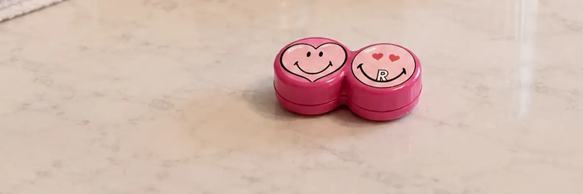 Accesorio: Estuche Smiley World